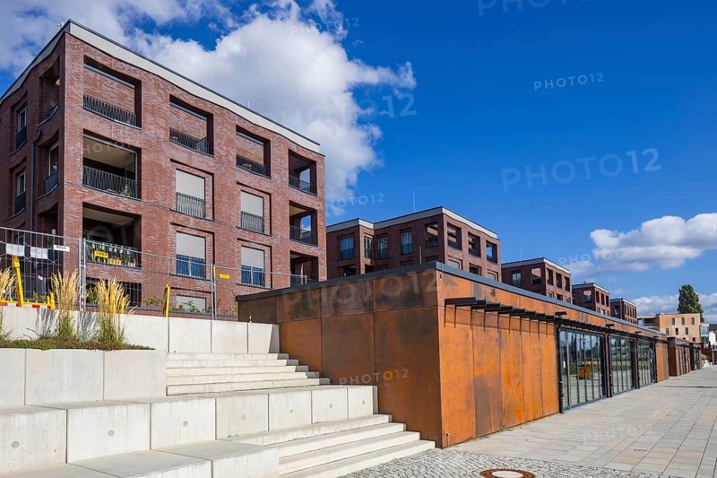 New development area Hafen City, on the site of the old neustädter Elbhafen harbour, Wohnungsbau Dresden, Dresden, Saxony, Germany, Europe