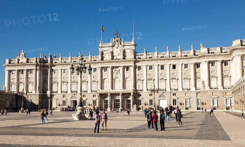 Plaza de la Armeria, Armory Square, Palacio Real royal palace, Madrid, Spain, Europe