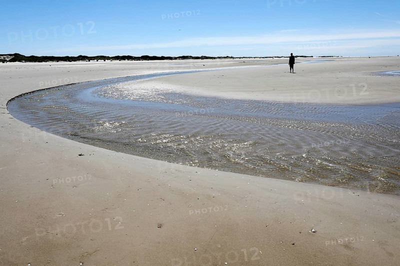 Holidaymakers on the beach on the island of Amrum, Norddorf, 15.06.2020