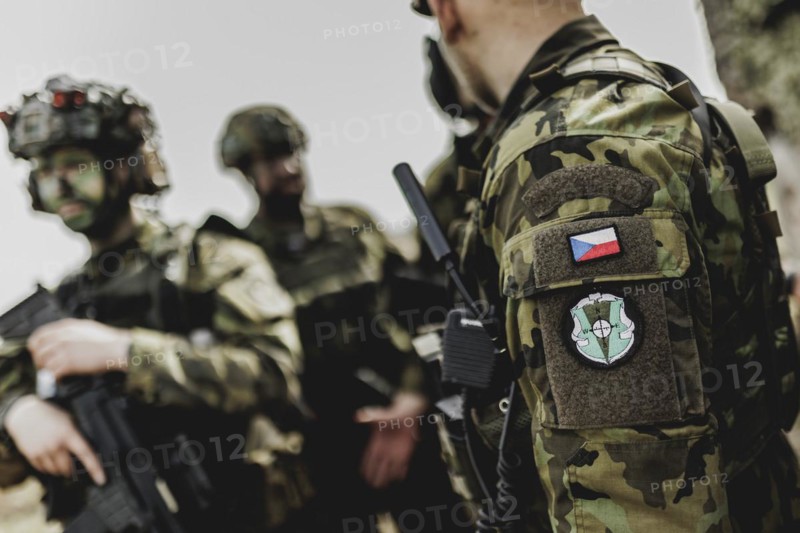 Armed soldiers of the Czech army, photographed as part of a Bundeswehr exercise with armed forces from Norway and the Czech Republic during the 'Wettiner Schwert' exercise as part of Quadriga 2024 in the training town of Schnöggersburg, 8 April 2024