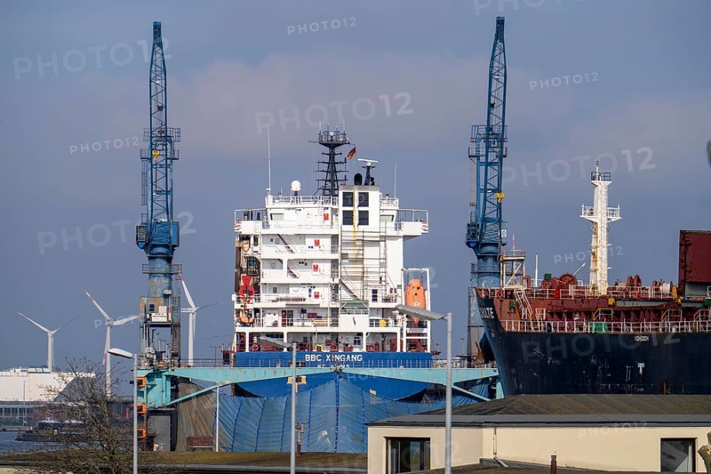 Shipyard Dock 5, freighter BBC Xingang dry dock, freighter Adam Schulte, shipyard in the overseas harbour of Bremerhaven, Bremen, Germany, Europe