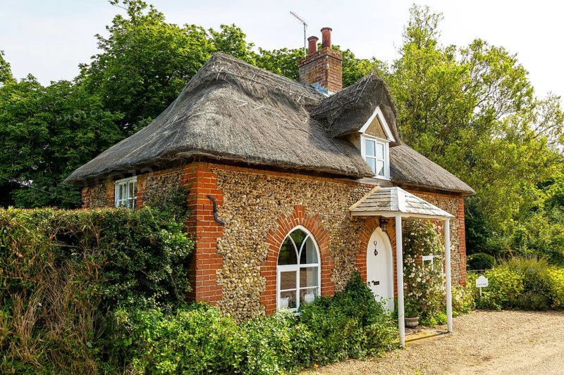 Small thatched cottage formerly Quilter estate property, Sutton, Suffolk, England, UK, Amy's cottage
