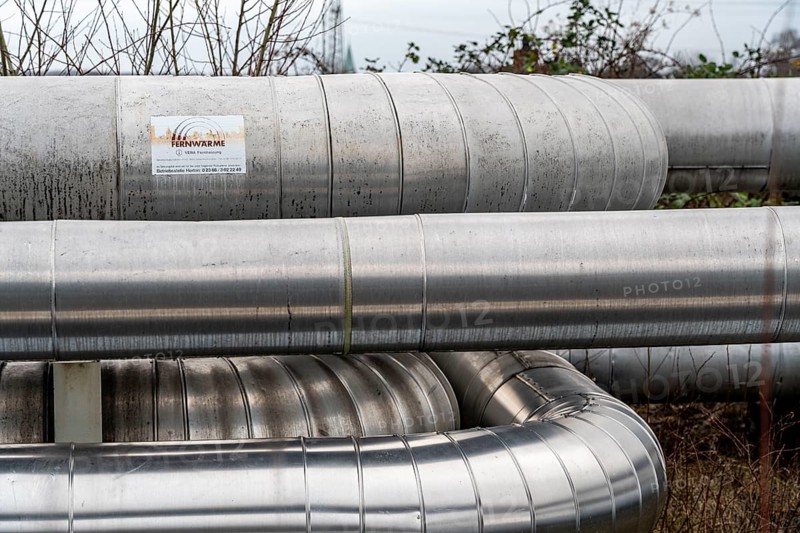 District heating pipelines, Hertener Stadtwerke, transfer point at the former Schlägel & Eisen colliery, from the power station pipelines to the municipal network, for supplying households with district heating, Herten, North Rhine-Westphalia, Germany, Europe