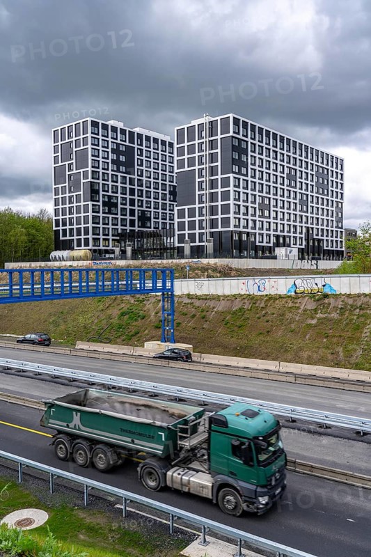 The Seven-Stones Quartier in Bochum, a campus with student flats, business flats, office space, catering and service areas, functions as a climate protection settlement, North Rhine-Westphalia, Germany, Europe