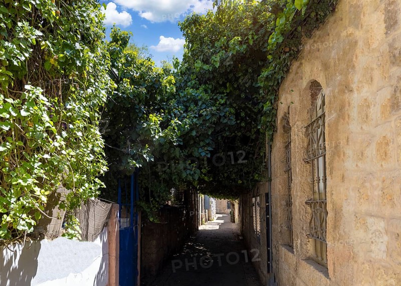 Israel, Jerusalem old narrow streets of Nahlaot historic neighborhood with many small synagogues, Asia