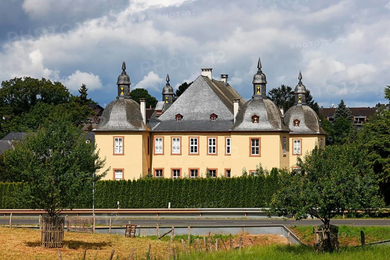 Eicks Castle, late baroque moated castle, Mechernich, Eicks district, Euskirchen district, Eifel, North Rhine-Westphalia, Germany, Europe