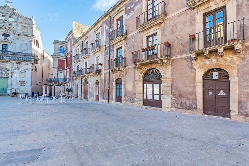 Piazza Duomo, Ortygia, Syracuse, Sicily, Italy, Europe