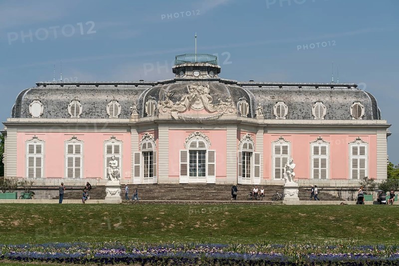 Benrath Palace, state capital Düsseldorf, North Rhine-Westphalia, Germany, Europe