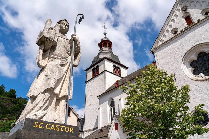 Collegiate church and statue of St Castor in Karden, Treis-Karden, Rhineland-Palatinate, Germany, Europe