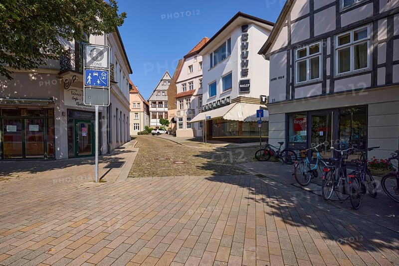 Ritterstraße and Am Markt with shoe shop Teeman in the city centre of Bad Salzuflen, district of Lippe, North Rhine-Westphalia, Germany, Europe