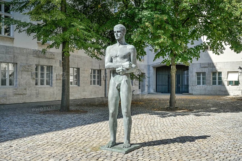 Statue of Richard Scheibe, Federal Ministry of Defence, Bendlerblock, German Resistance Memorial, Stauffenbergstraße, Tiergarten, Mitte, Berlin, Germany, Europe