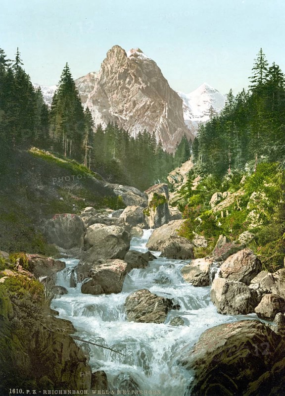 Reichenbach, mit Brunnen und Wetterhorn, Bernese Oberland, Switzerland, Historic, digitally restored reproduction from a 19th century original, Record date not stated, with well and Wetterhorn, Bernese Oberland, Switzerland, Historic, digitally restored reproduction from a 19th century original, Record date not stated, Europe
