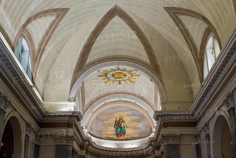 The church Parrocchiale dei Santi Zenone e Martino in Lazise, dome, Christianity, building, historical, Italy, Europe