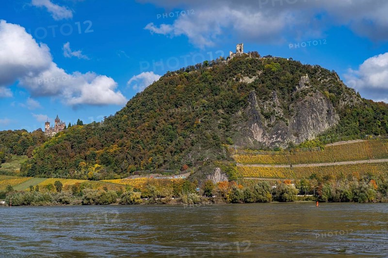 Drachenfels, a mountain in the Siebengebirge on the Rhine between Bad Honnef and Königswinter, with Drachenfels castle ruins and Drachenburg castle, left, boat traffic on the Rhine, North Rhine-Westphalia, Germany, Europe