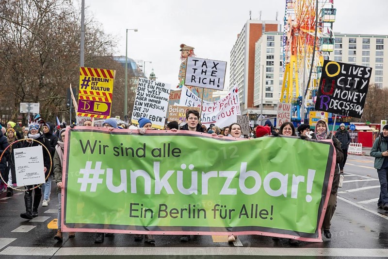 Front banner We are all #unkürzbar! A Berlin for all! at the #unkürzbar! Demonstration against the Berlin Senate's austerity plans, Berlin, 15.12.2024. The Senate plans to cut around 10% of Berlin's 2025 budget, including in the areas of culture, education, transport and climate protection