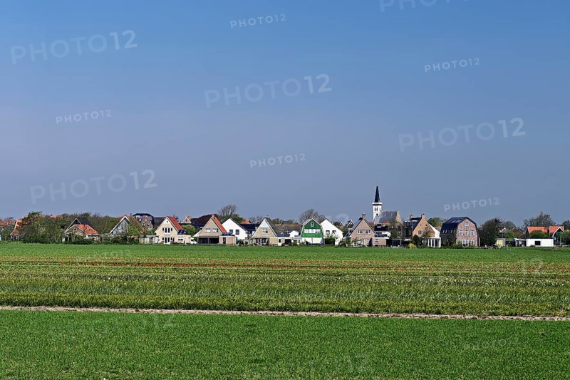 Village view with 600 year old Hoornder church, reformed church, Den Hoorn, Texel, Holland, Netherlands