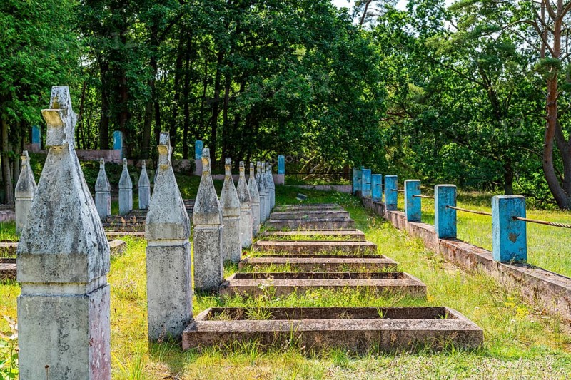 Graves at the Altwarp Soviet Cemetery of Honour, Stettiner Haff nature park Park, Mecklenburg-Western Pomerania, Germany, Europe