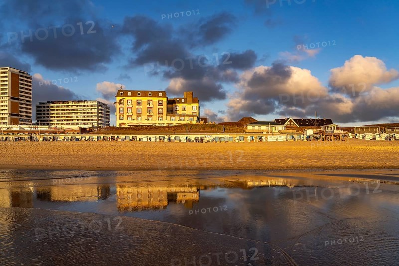 Flat tower block and Hotel Miramar on Weststrand near Westerland, island of Sylt, North Friesland district, Schleswig-Holstein, Germany, Europe