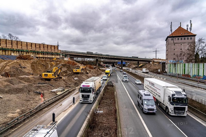 Duisburg-Kaiserberg motorway junction, complete reconstruction and new construction of the A3 and A40 junction, all bridges, ramps, carriageways are being renewed and partly widened, 8 years construction time, railway bridges running there are also being renewed, North Rhine-Westphalia, Germany, Europe