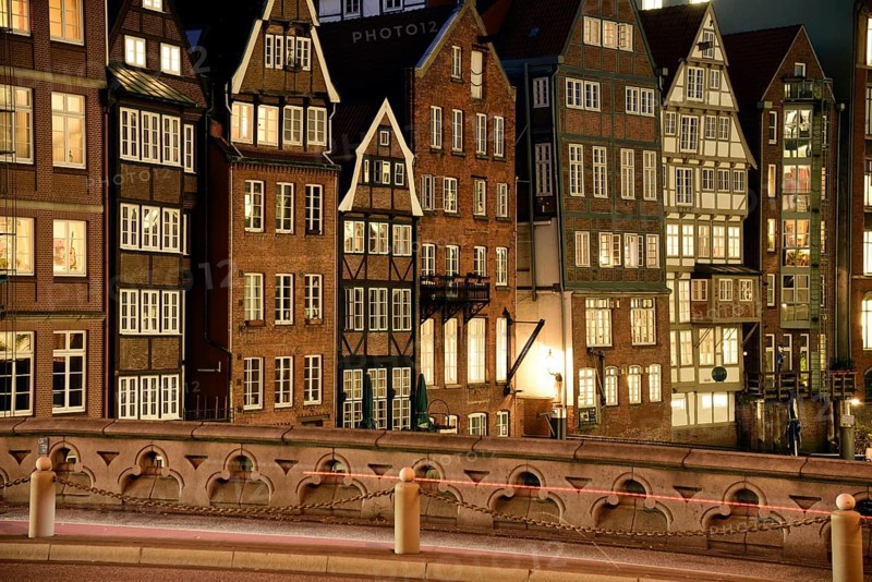 Europe, Germany, Hamburg, City, Nikolaifleet, Night, Fleetside, Backside of the historic Deichstraße, Bridge, Hamburg, Hamburg, Federal Republic of Germany, Europe