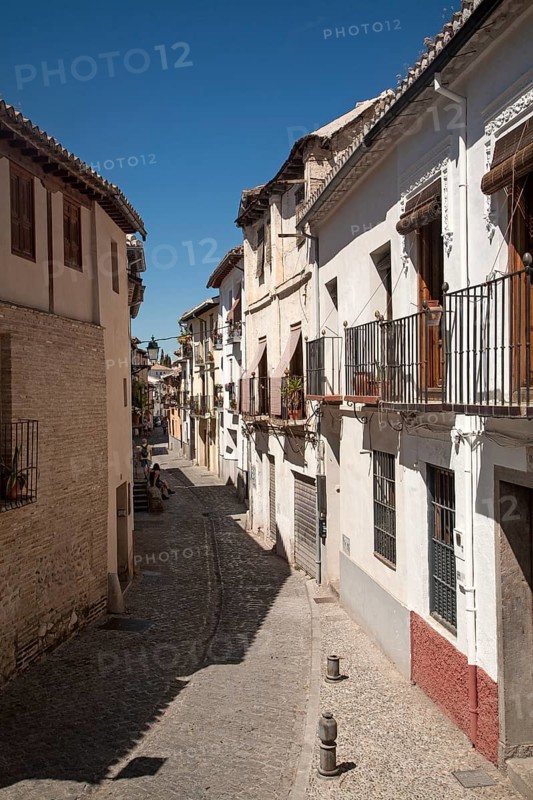 Narrow streets of Moorish houses in the Albaicin district, San Juan de Los Reyes street, Granada, Spain, Europe