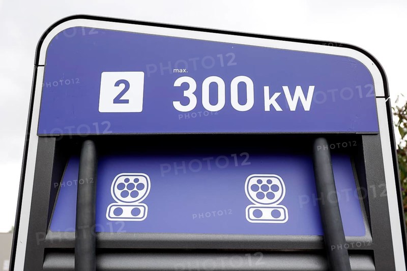 E-charging station with 300 kW for electric vehicles, Berlin, 11/09/2022