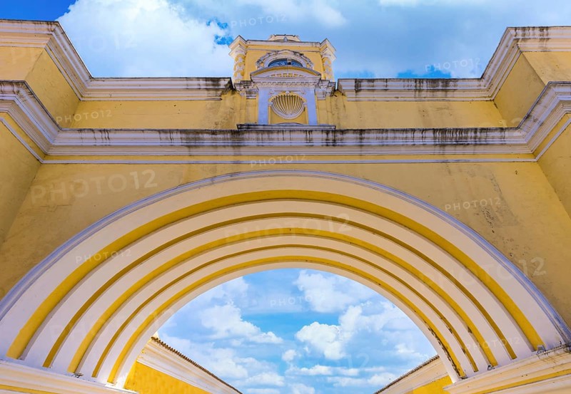 Guatemala, Santa Catalina arch in Antigua in historic city center Barrio Historico, Central America
