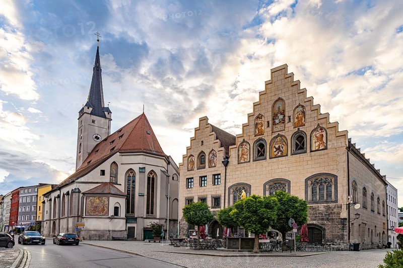 The town hall and the Church of Our Lady in moated castle am Inn, Bavaria, Germany, Europe
