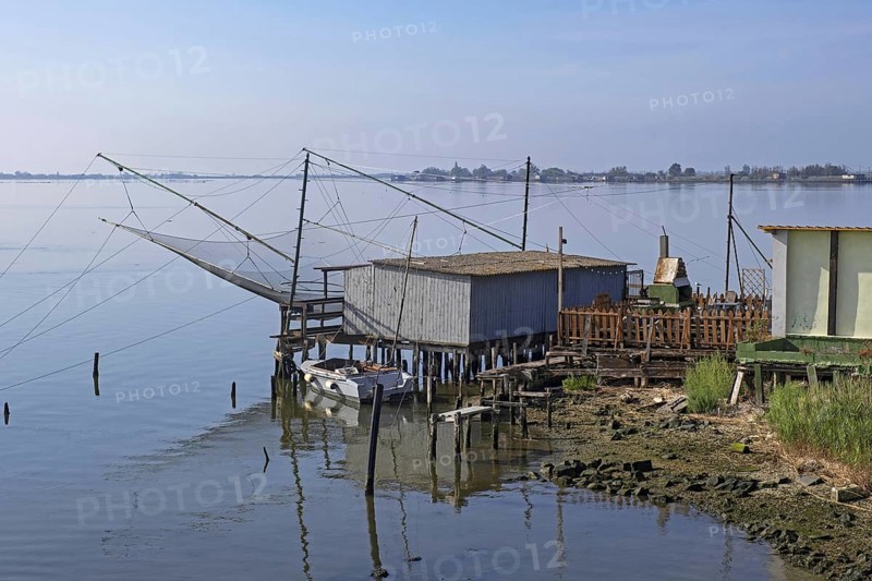 Carrelets, lift nets, lever nets in the Po River Delta, north of Taglio della Falce, Ferrara, Emilia-Romagna, Italy, Europe