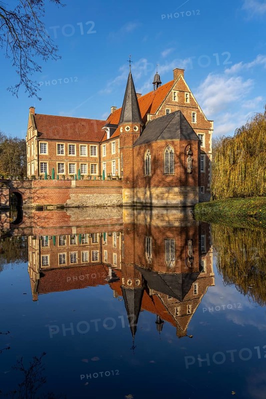 Burg Hülshoff, Havixbeck, Münsterland, North Rhine-Westphalia, Germany, Europe