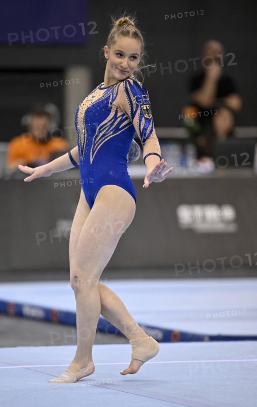 Karina Schönmaier GER floor, floor gymnastics, gymnastics, artistic gymnastics, gymnasts, woman, EnBW DTB-Pokal, Porsche-Arena, Stuttgart, Baden-Württemberg, Germany, Europe