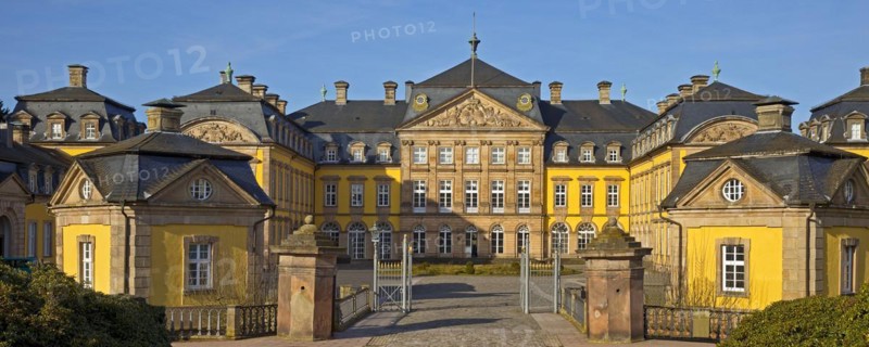 Arolsen Residential Palace with the guardhouses of the court, baroque palace, Bad Arolsen, Hesse, Germany, Europe