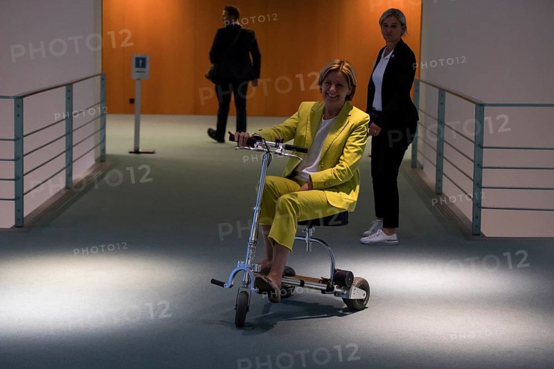 Malu Dreyer (Minister President of Rhineland-Palatinate, SPD) with electric car after the consultations of the Minister Presidents' Conference with the heads of government of the federal states in the Federal Chancellery, Berlin, 20 June 2024