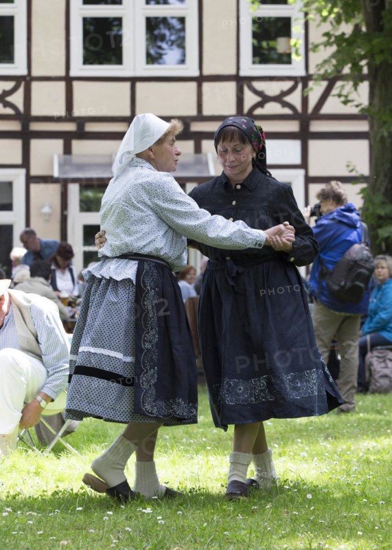 The traditional traditional costume dances is the motto of the Sorbian traditional costume dance festival in Lübben. Sorbian dance group in historical Sorbian costume, 21 June 2015, Lübben, Brandenburg, Germany, Europe