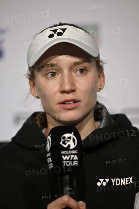 Elena Rybakina (KAZ) portrait, press conference, PK, interview, microphone, mike, logo, WTA, tennis, Porsche Cup 2024, Porsche Arena, Stuttgart, Baden-Württemberg, Germany, Europe