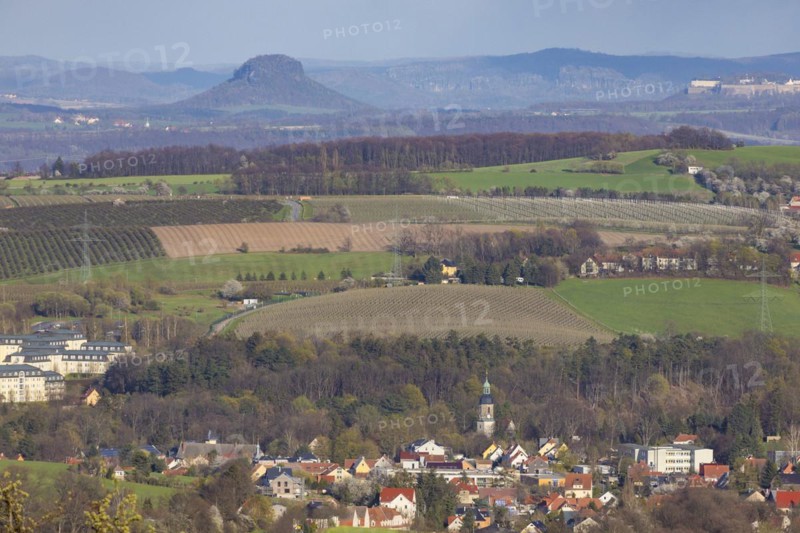 View over Kreischa to the Lilienstein in Saxon Switzerland, Karsdorf, Saxony, Germany, Europe