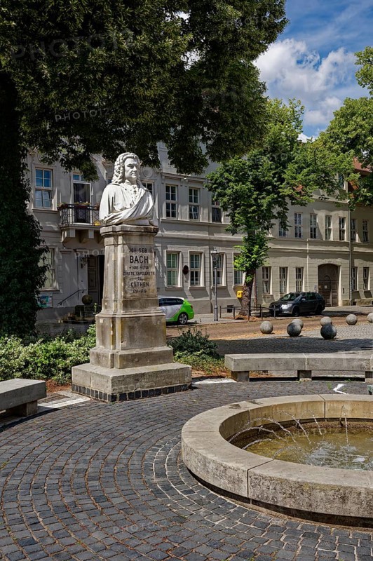 Bach monument by sculptor Heinrich Pohlmann, monument to Johann Sebastian Bach, musician and composer, Bachplatz, Köthen, Saxony-Anhalt, Germany, Europe