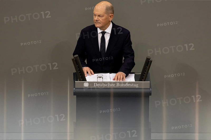 Olaf Scholz (Chancellor of the Federal Republic of Germany, SPD) during the government statement on the current situation in the Bundestag on 13 November 2024