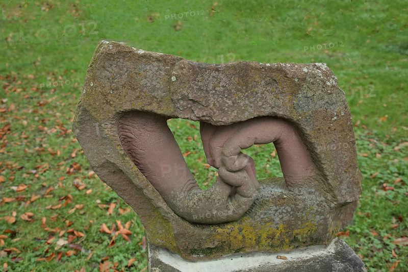 Two hands by Joachim Mennicken 2002, modern art, sandstone, looped, folded, bent, inside, into each other, finger, thumb, hole, wrist, forearm, floodplain art, Massenheim, Bad Vilbel, Wetterau, Hesse, Germany, Europe