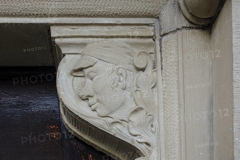 Relief on the Roigelhaus, drunken student, fat nose, Tübingen royal society, poetic student fraternity, building from 1904, architects Paul Schmohl and Georg Stähelin, half-timbered, historic old town, Tübingen, Baden-Württemberg, Germany, Europe