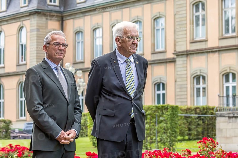 Winfried Kretschmann, right, Minister President, Greens. Thomas Strobl, Minister of the Interior and Deputy Prime Minister, CDU in front of the New Palace. Stuttgart, Baden-Württemberg, Germany, Europe