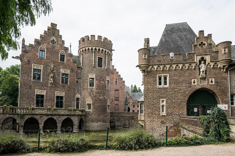Moated castle, Schloss Paffendorf, Bergheim, Rhine-Erft district, North Rhine-Westphalia, Germany, Europe