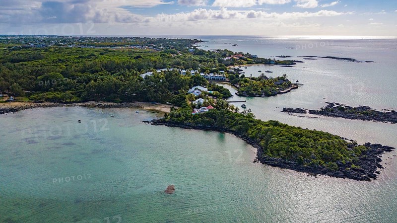 Bird's eye view of aerial view of lagoon and small islands at Cap Malheureux, Mauritius, Africa