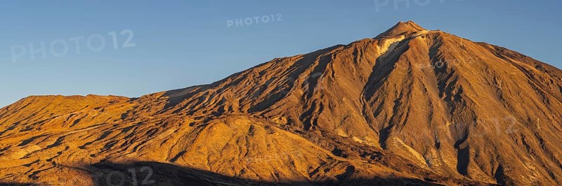 Panorama during the ascent to Alto de Guajara, 2715m, over the Teide National Park, Parque Nacional del Teide, to Pico del Teide, 3715m, at sunrise, Tenerife, Canary Islands, Spain, Europe