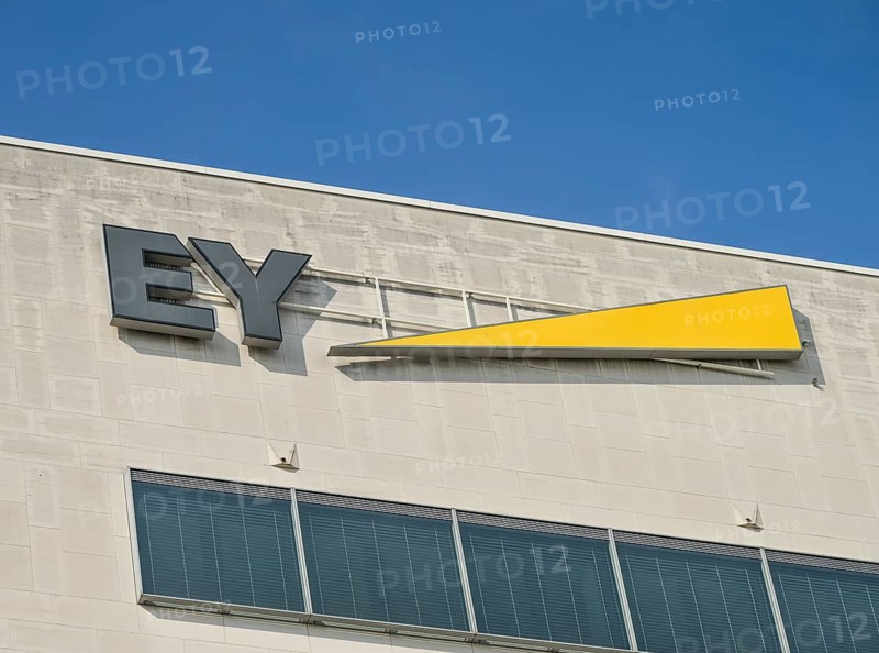 EY, Ernst & Young Wirtschaftsprüfungsgesellschaft, Mergenthalerallee, Eschborn, Main-Taunus-Kreis, Hesse, Germany, Europe