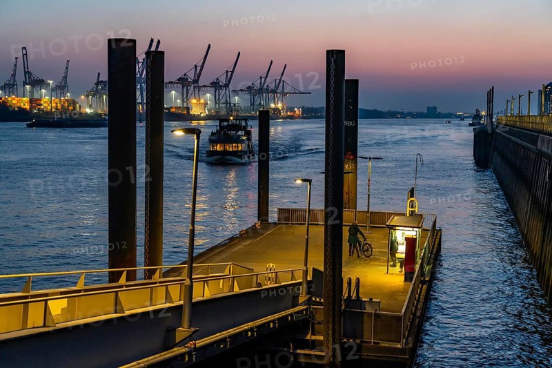 Port of Hamburg, Elbe, shipping traffic, Hadag harbour ferry Docklands landing stage, Hamburg, Germany, Europe