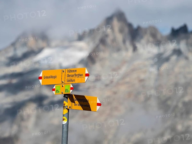 Signposts to Grimsel Hospiz, Lake Oberaar, hiking path, Switzerland, Europe