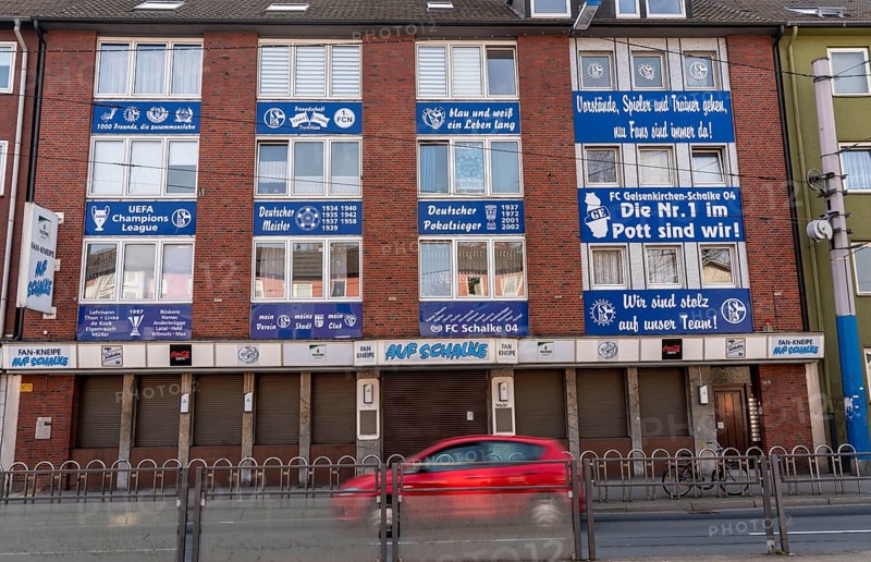 The Schalke Mile, Mile of Tradition, Kurt-Schumacher-Straße in Gelsenkirchen-Schalke, Schalke façade, house number 119, fan pub on Schalke, Schalker Meile stop, Gelsenkirchen, North Rhine-Westphalia, Germany, Europe