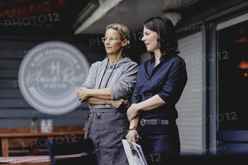 Annalena Bärbock (Bündnis 90/Die Grünen), Federal Foreign Minister, photographed during a lunch break at the 'Kleine Rast'Äô snack bar during the tour of Germany in Hamburg, 26 July 2024. /