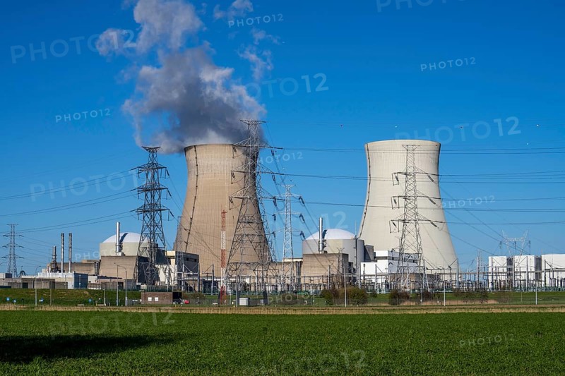 The Doel nuclear power plant on the Scheldt, one of two nuclear power plants in Belgium, consists of three operating units, each with a pressurised water reactor, as well as a decommissioned unit, Antwerp, Belgium, Europe